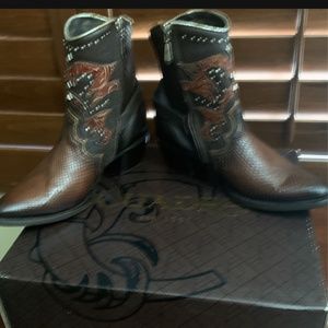 Genuine Women’s Leather Boots